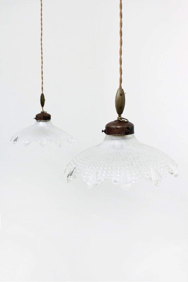 Vintage set van 2 Holophane hanglampen