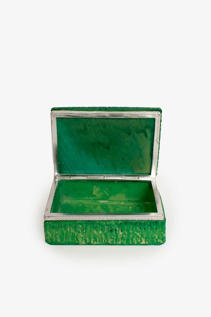 Vintage sieradendoosje van groen gekleurd agaat