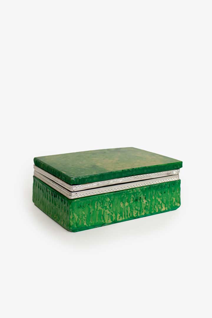 Vintage sieradendoosje van groen gekleurd agaat
