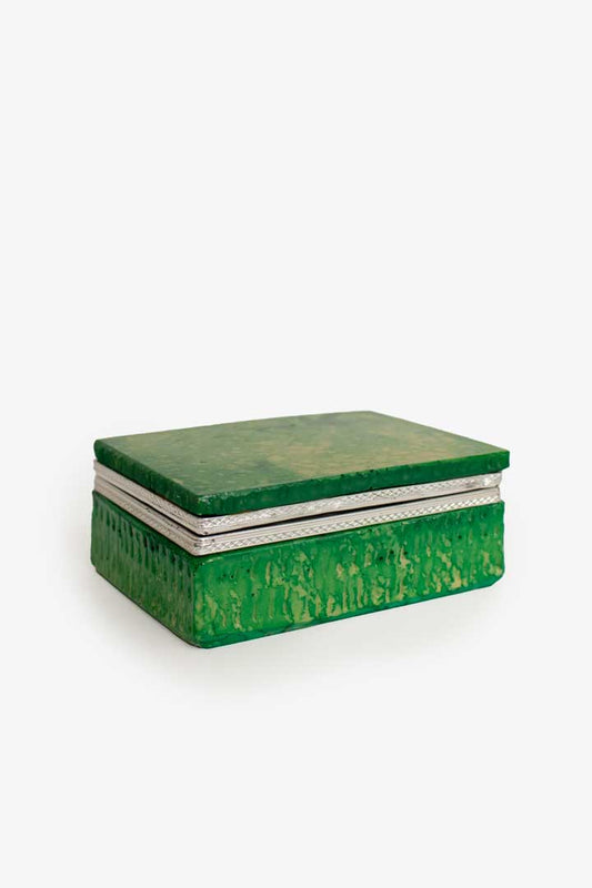 Vintage sieradendoosje van groen gekleurd agaat