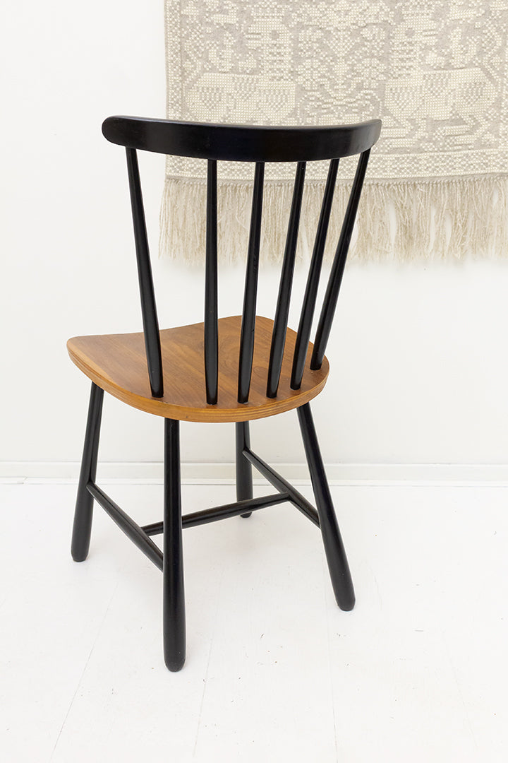 Vintage spijlenstoel van zwart gelakt hout Polonio Holland - set van 2