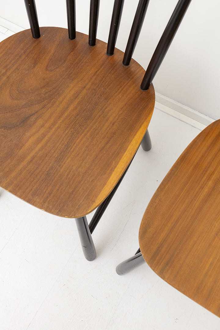 Vintage spijlenstoel van zwart gelakt hout Polonio Holland - set van 2