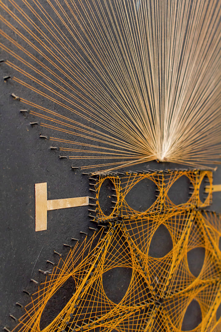 Vintage string art geometrische olielamp in houten lijst