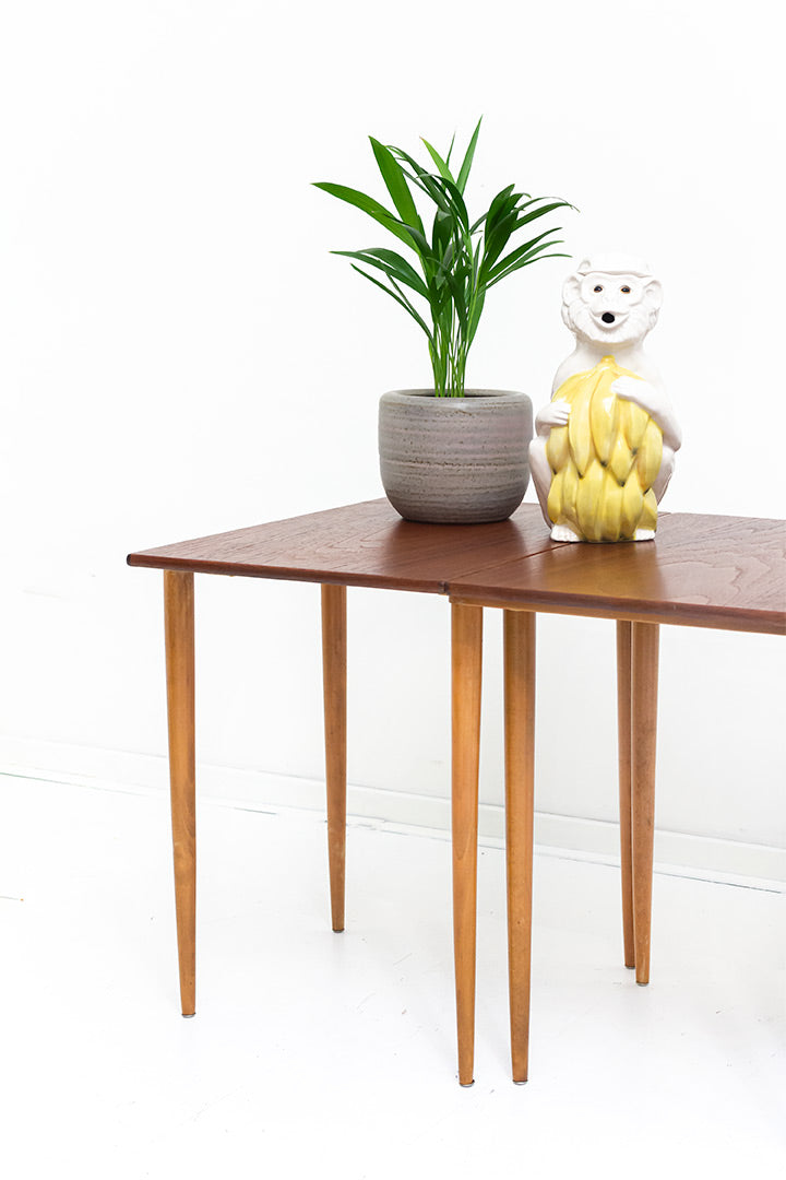 Vintage teakhouten bijzettafels of salontafel stapelbaar jaren 60 Opal Germany