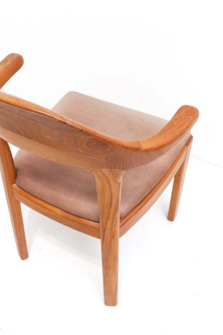 Vintage teakhouten stoel Holstebro Möbelfabrik Denemarken