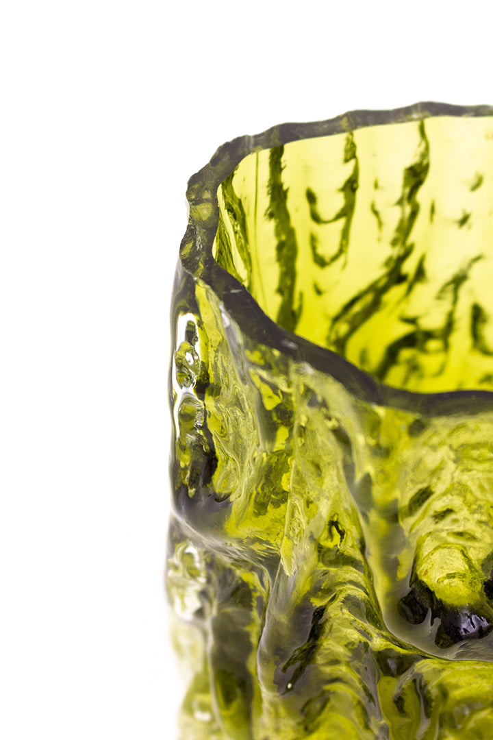 Vintage vaas Ingrid Glas groen kristalglas met boomschors reliëf