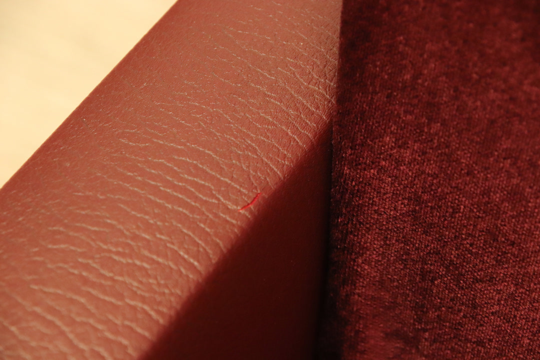 Vintage velvet bank met imitatieleer bordeauxrood jaren 60/70