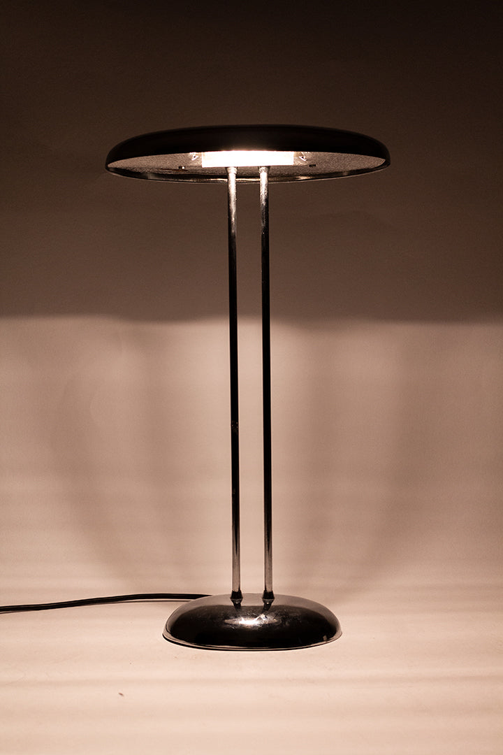 Vintage verchroomde tafellamp met ovale kap en dubbele staander