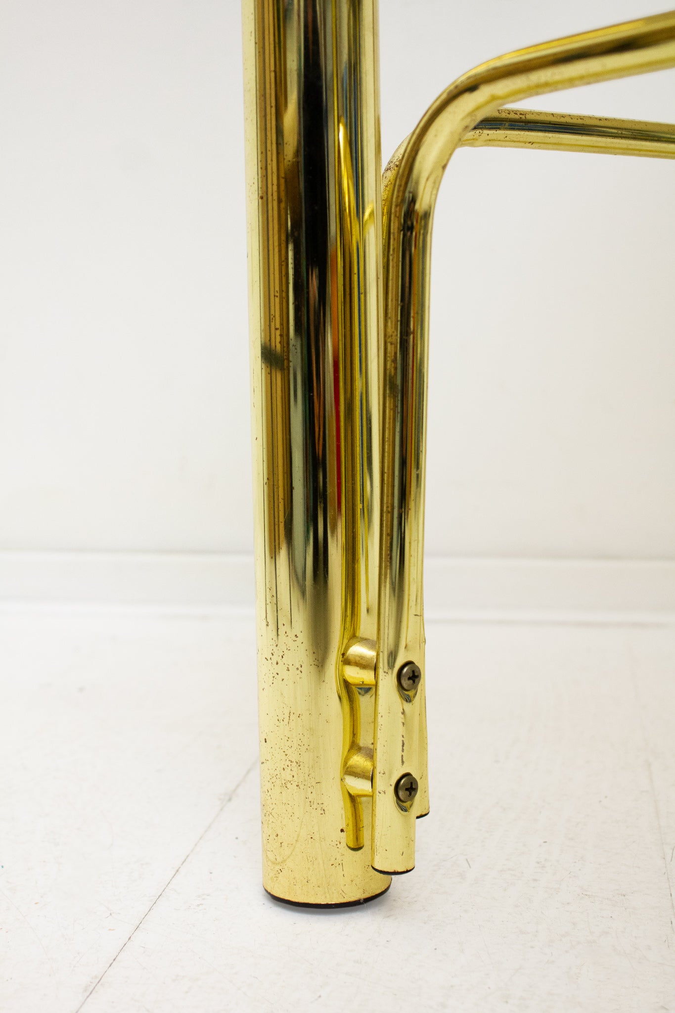 Messing vintage salontafel met rookglazen glasplaat 