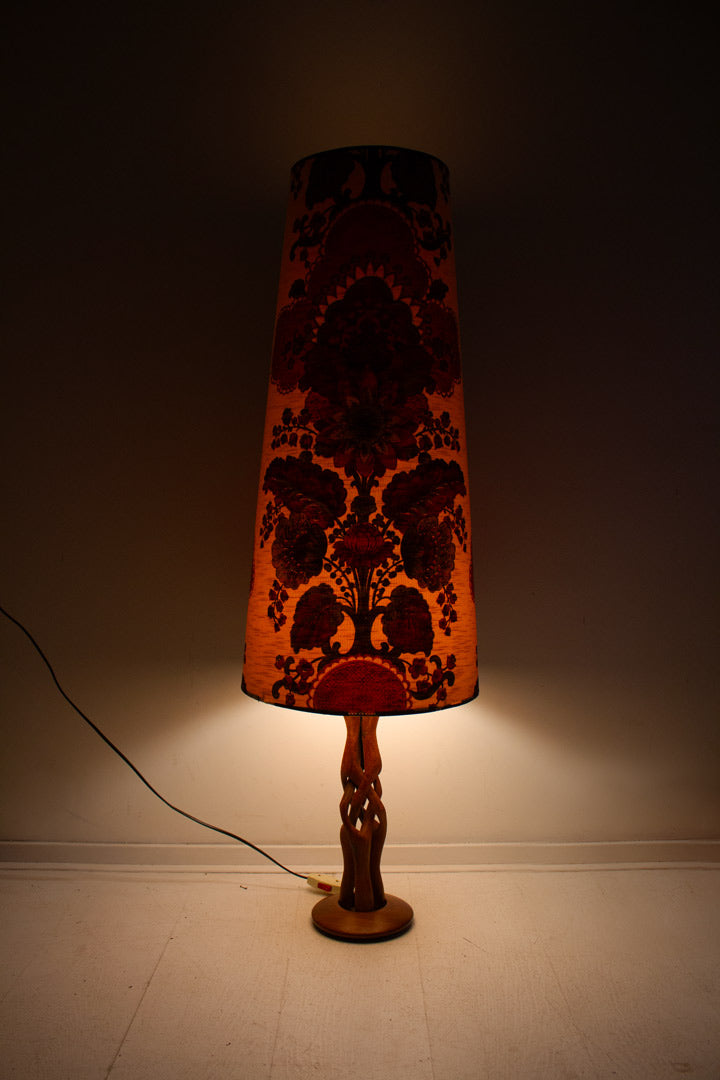 Vintage vloerlamp verweven teakhout voet met 70s lange kap