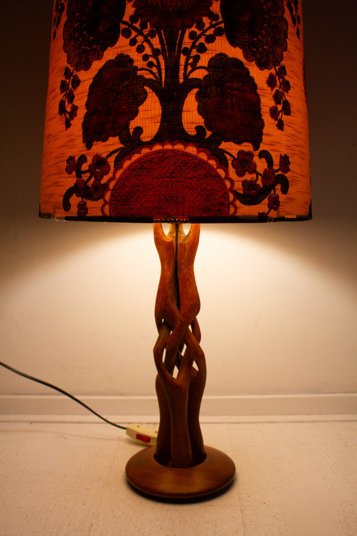 Vintage vloerlamp verweven teakhout voet met 70s lange kap