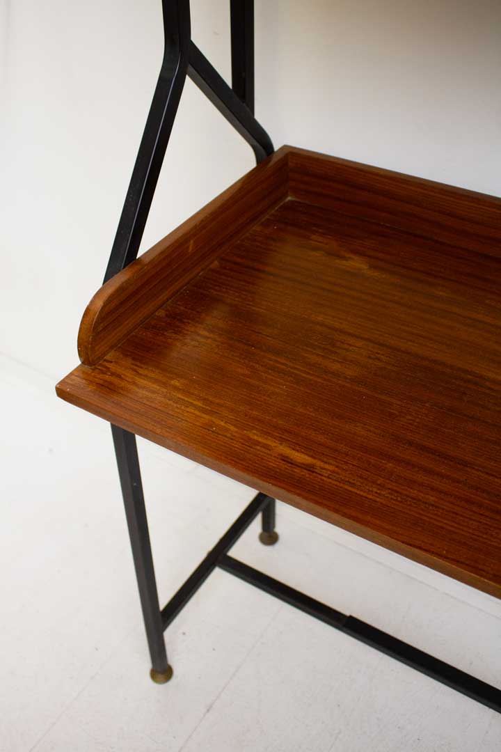 Vintage wandsysteem met bureau teakhout en zwart metalen frame