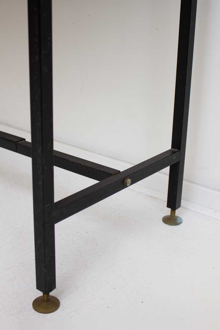 Vintage wandsysteem met bureau teakhout en zwart metalen frame