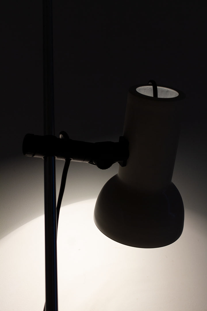 Vintage witte staande lamp van metaal jaren 80