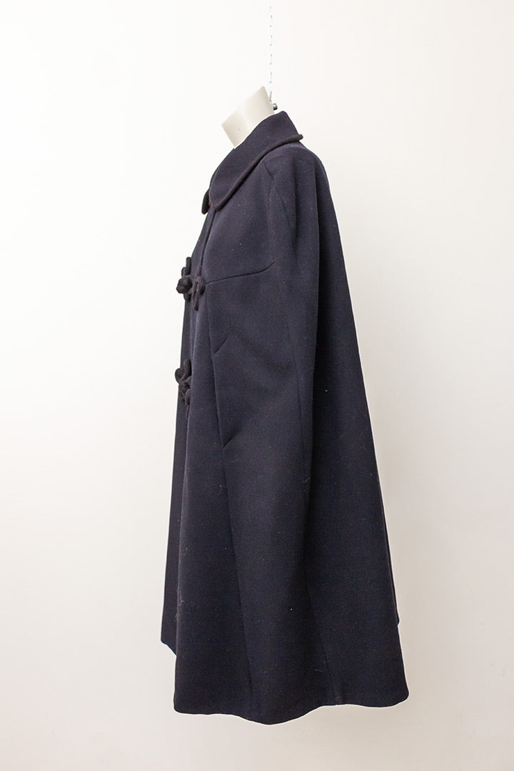 Vintage wollen cape zwart met sierlijke brandenburger sluiting