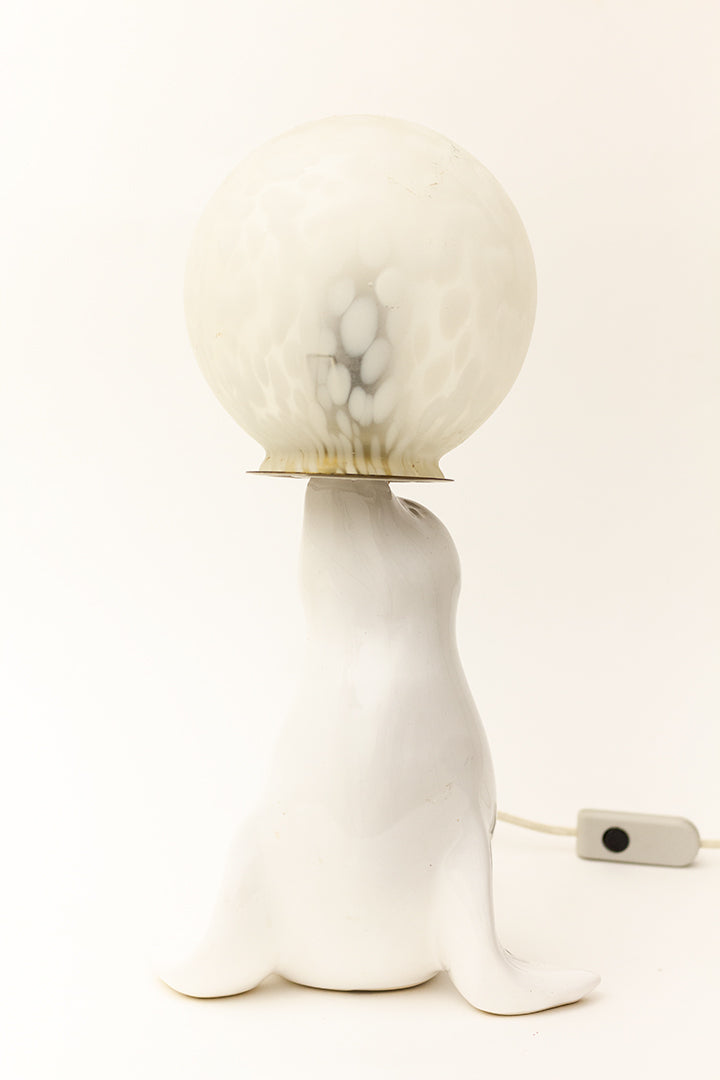 Vintage zeehond lamp met glazen gestipte bal jaren 90