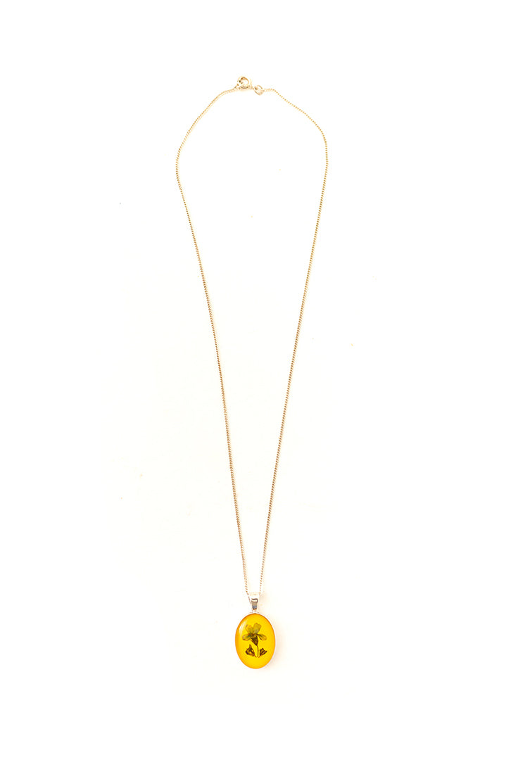 Vintage zilveren ketting met droogbloem