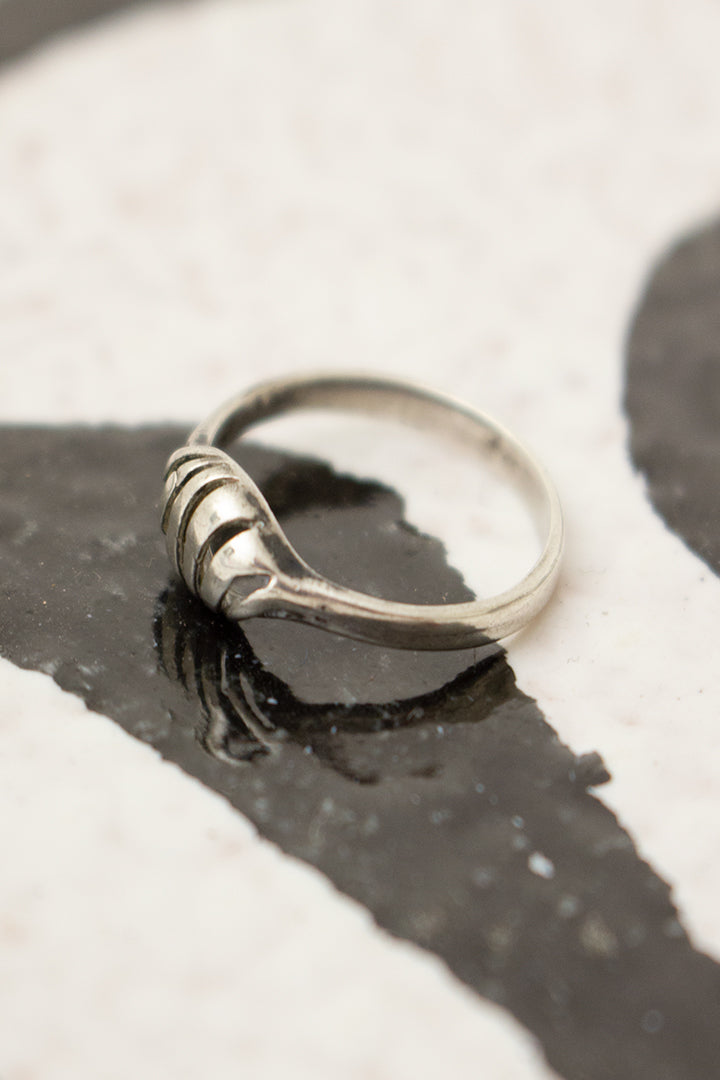Vintage zilveren ring met opengewerkte ovaal