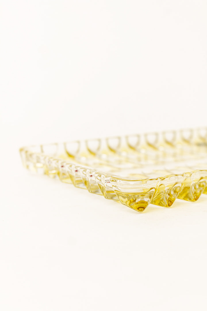 Walther Glas vintage rechthoekige schaal van geel getint glas