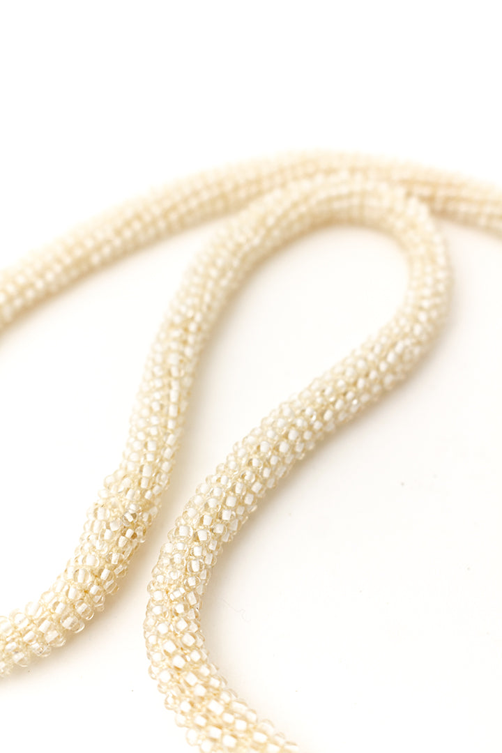 Witte vintage ketting met kraaltjes