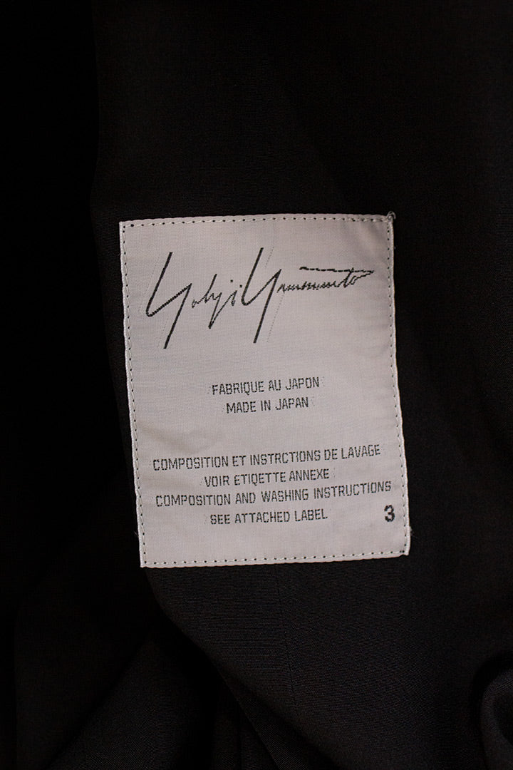 Yohji Yamamoto S/S21 zwarte zijden blouse met ronde vormen