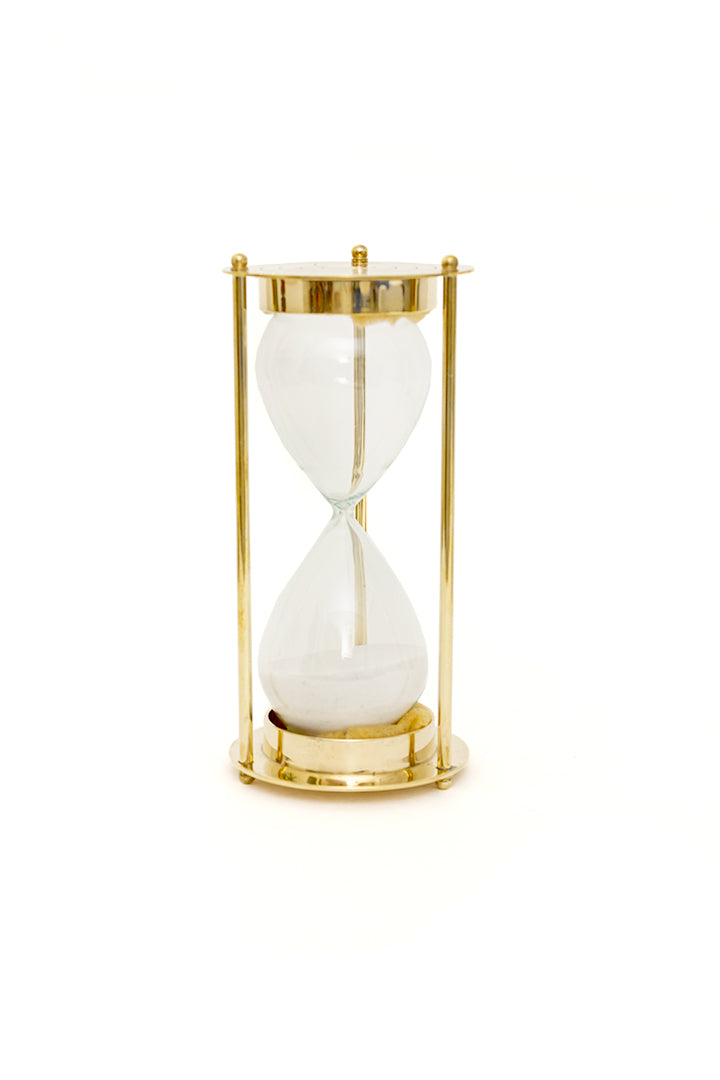 Zandloper van messing en glas
