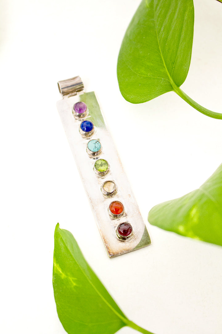 Zilveren hanger met 7 edelstenen