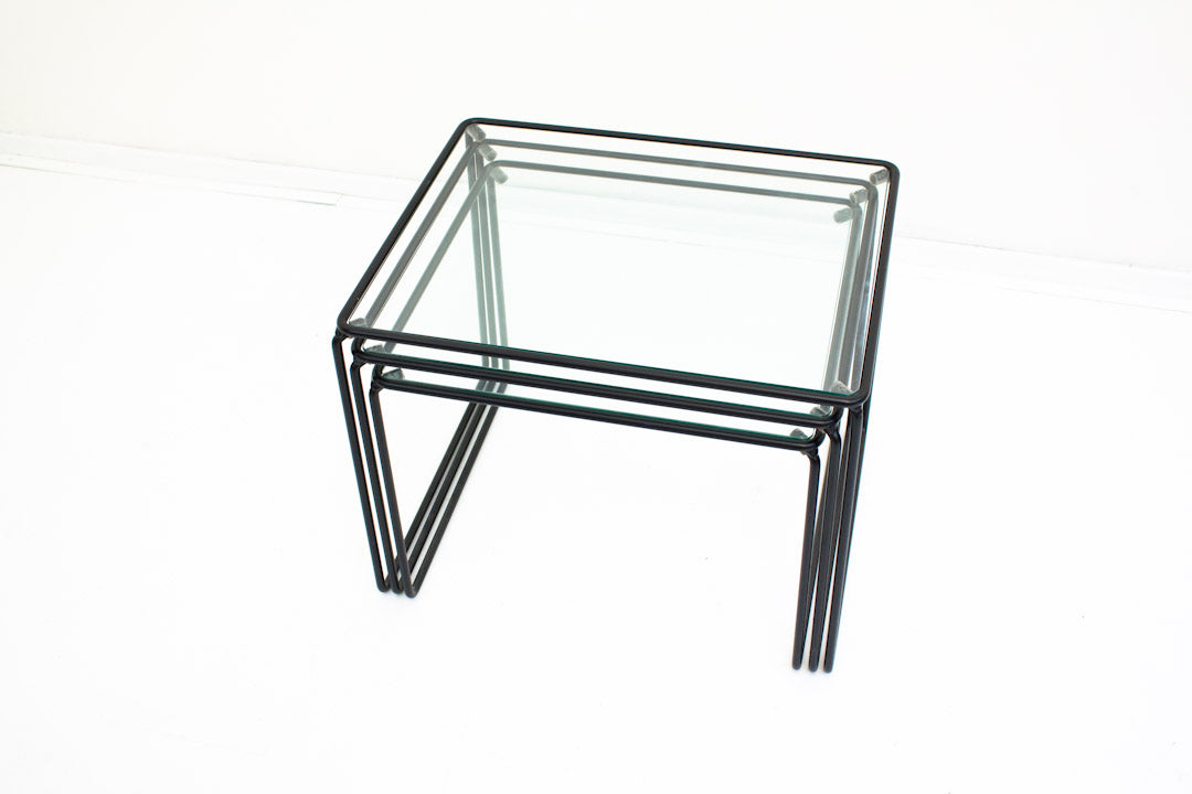 Zwarte mimiset bijzettafels glas en draadstaal vintage