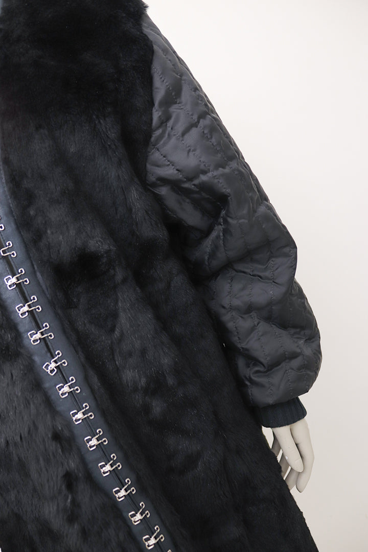 Zwarte vintage Jean Paul Gaultier Junior bontjas met gewatteerde mouwen