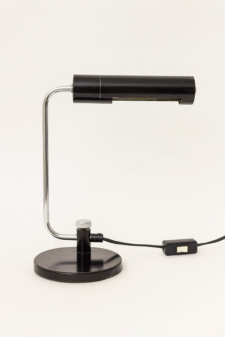 Zwarte vintage bureaulamp met verchroomde details Hala/Raak