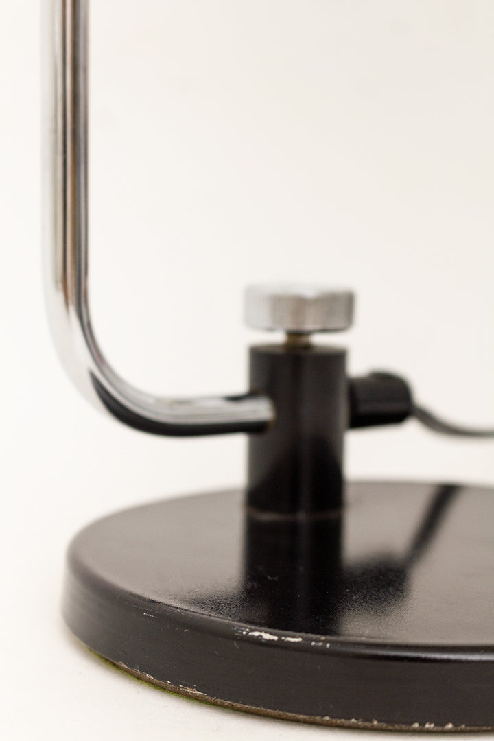 Zwarte vintage bureaulamp met verchroomde details Hala/Raak