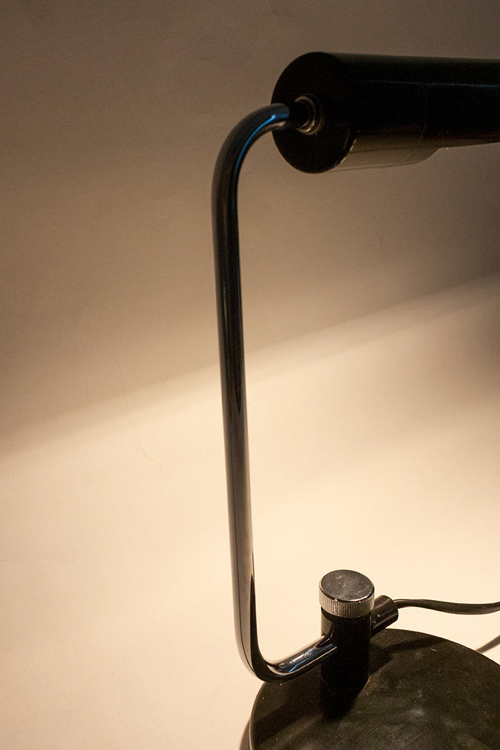 Zwarte vintage bureaulamp met verchroomde details Hala/Raak