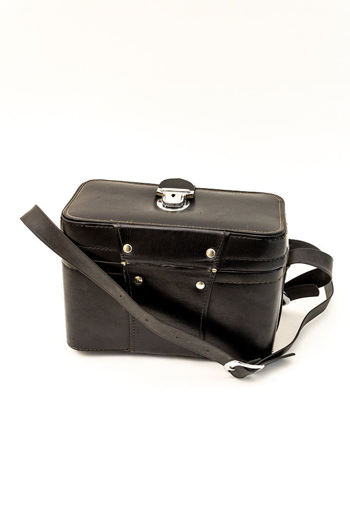 Zwarte vintage cameratas met gesp en schouderband