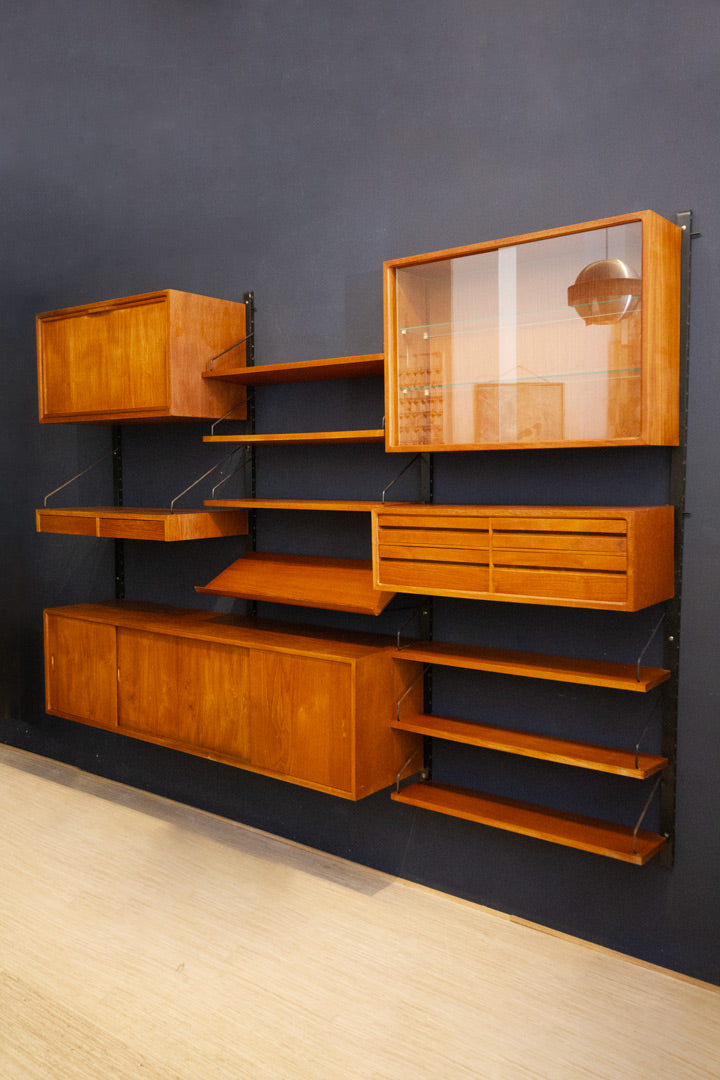 Jaren 60 modulair Poul Cadovius wandsysteem door Royal System