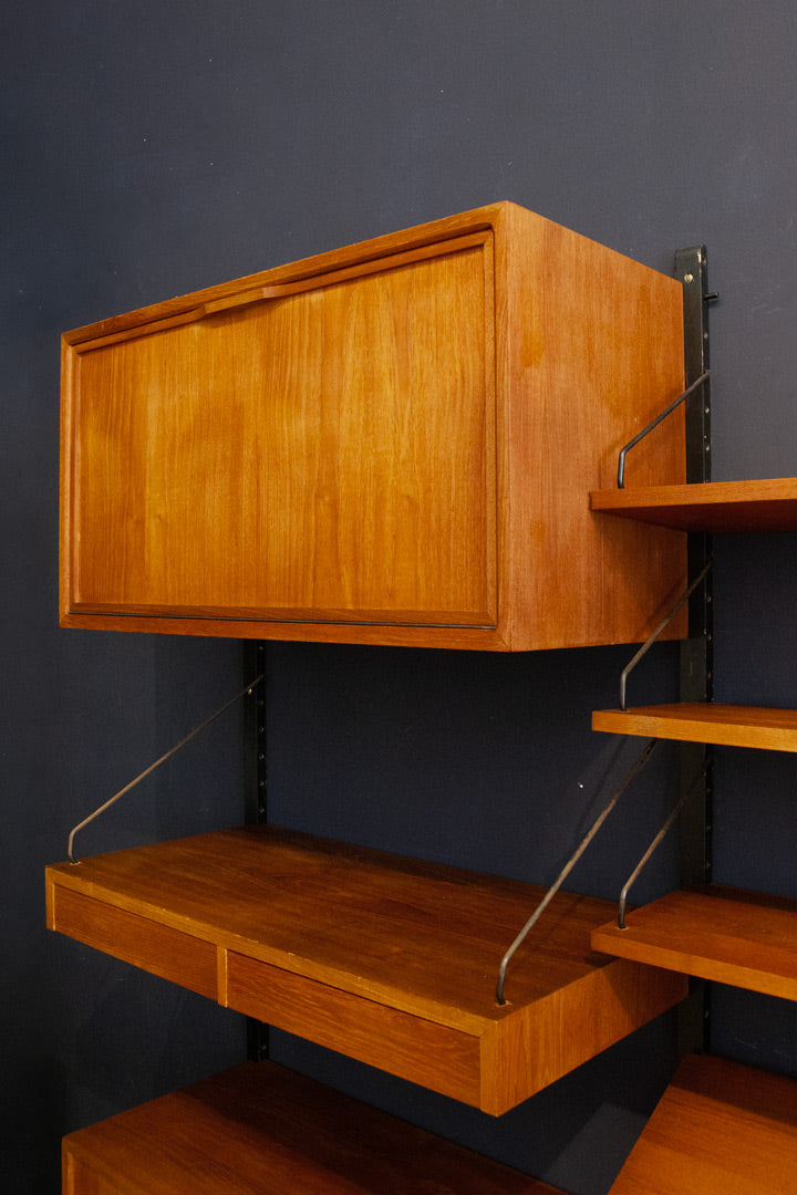Jaren 60 modulair Poul Cadovius wandsysteem door Royal System