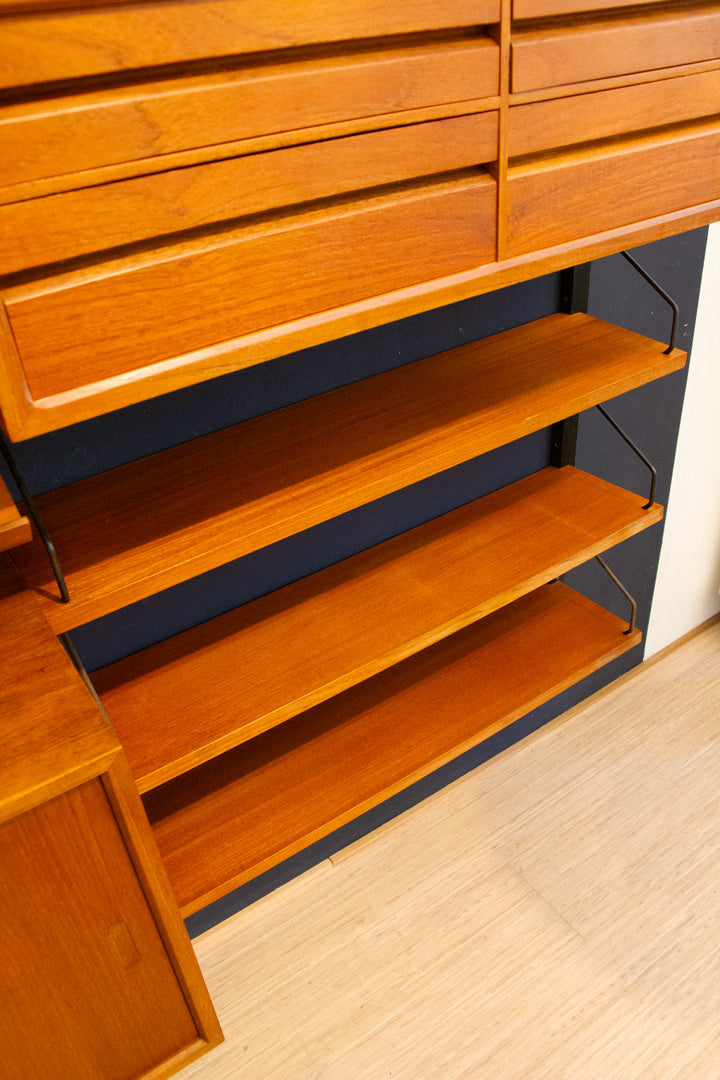 Jaren 60 modulair Poul Cadovius wandsysteem door Royal System