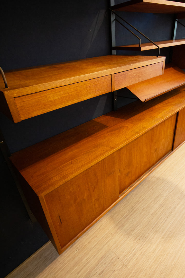Jaren 60 modulair Poul Cadovius wandsysteem door Royal System