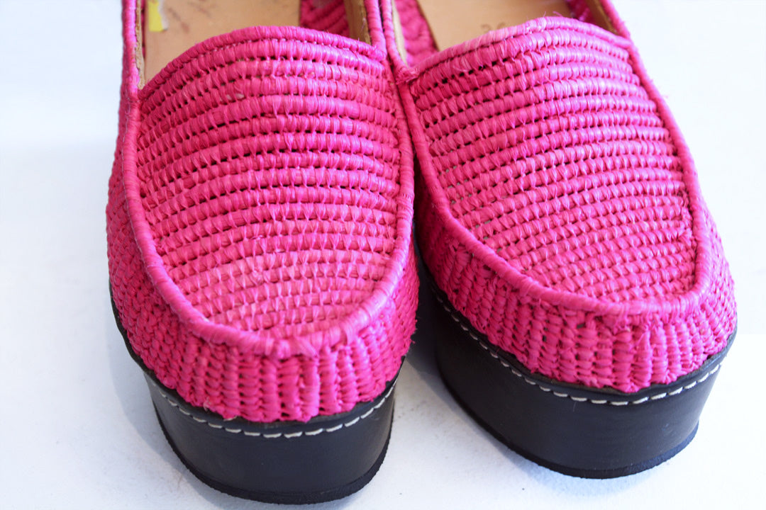 Roze raffia wedges met plateauzool van Carven by Robert Clergerie maat 36