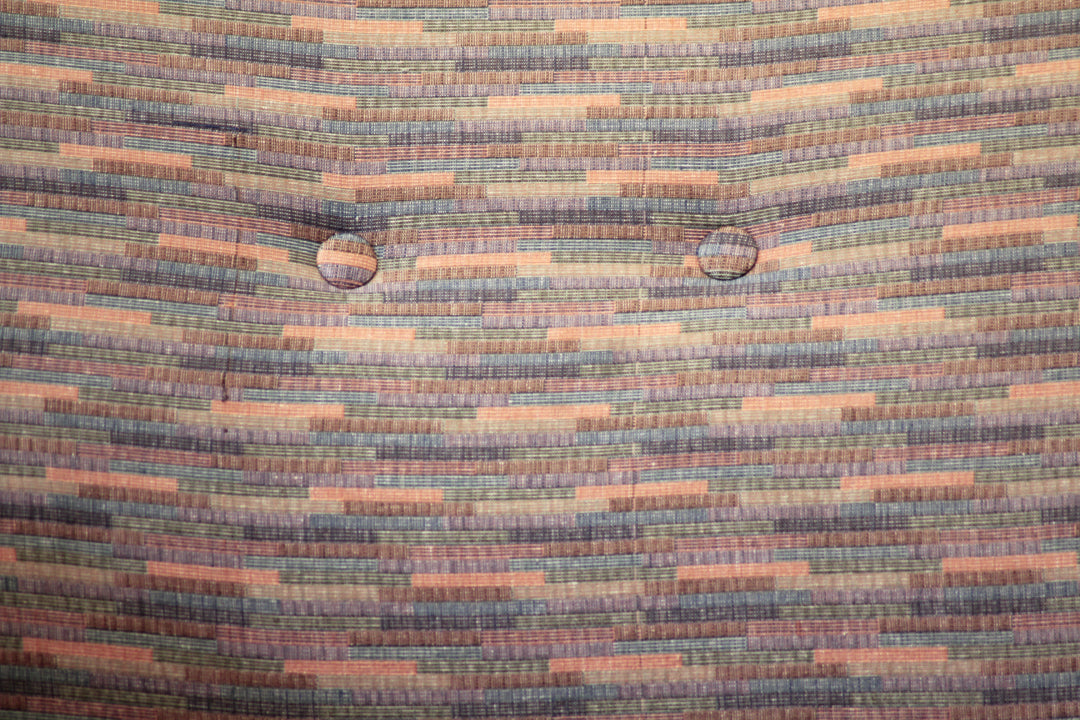 Fifties pastel-kleurige fauteuils met zwevende armleuningen
