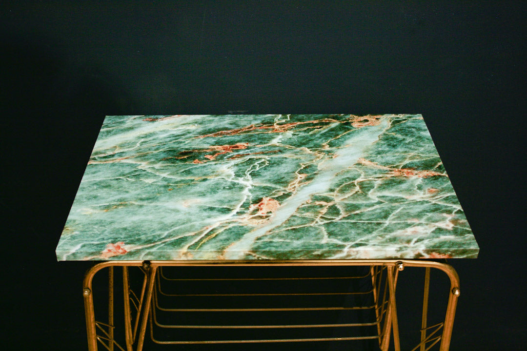 Franse Art Deco bijzettafel groen marmer look