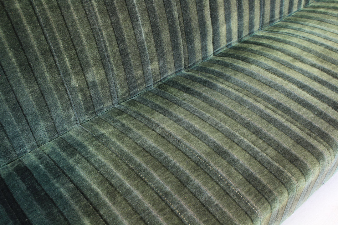 Groene Deense slaapbank velours / sofabed jaren 60
