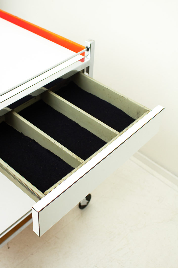 Vintage jaren 70 trolley met warmhoudplaat