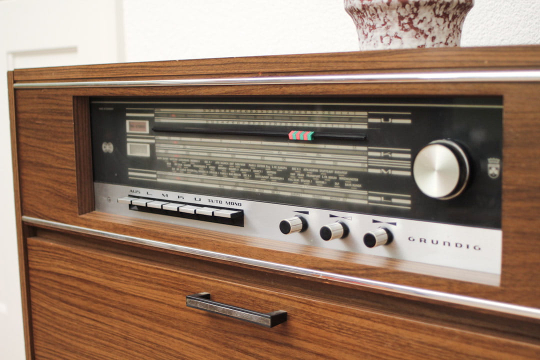 Vintage Radiogram Sideboard Grundig