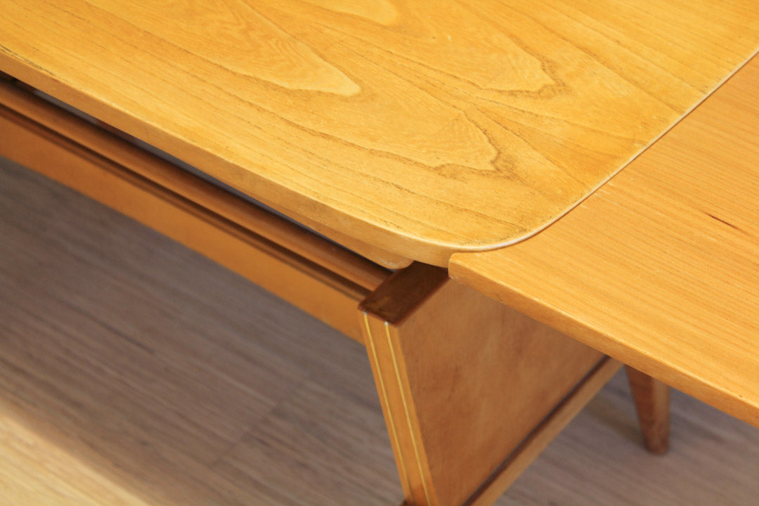 In hoogte verstelbare tafel
