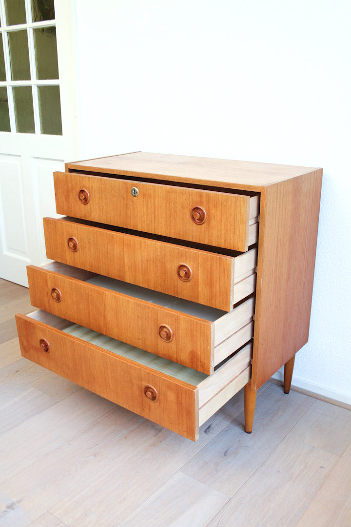 Scandinavische Royal Board vintage commode / ladenkastje