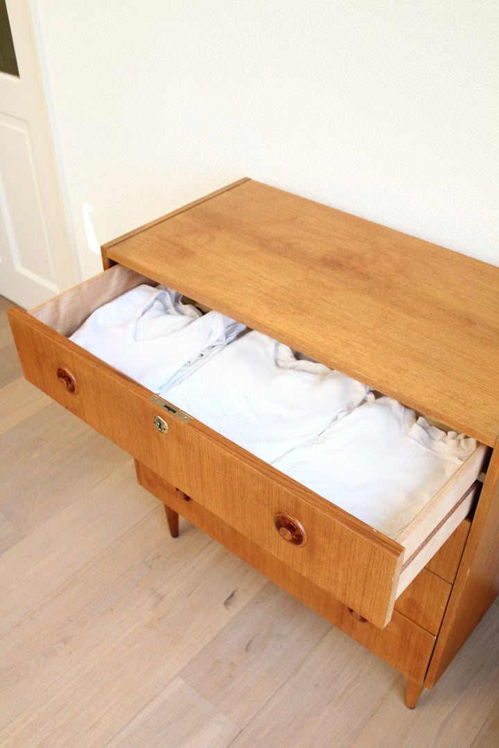 Scandinavische Royal Board vintage commode / ladenkastje