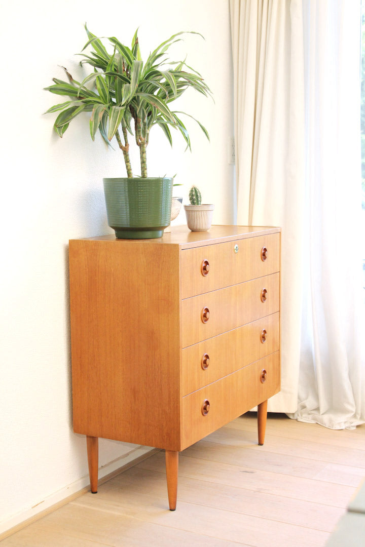 Scandinavische Royal Board vintage commode / ladenkastje