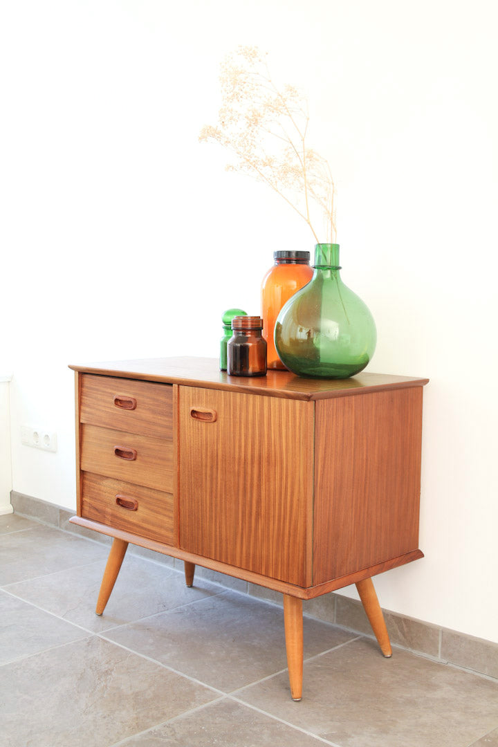 Jaren 60 deens design wandkastje / ladekastje teak