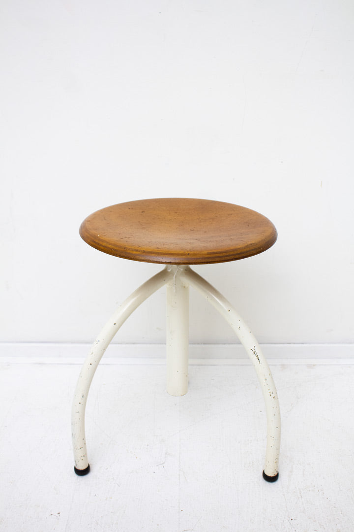 Vintage industriele kruk Oostwoud Franeker