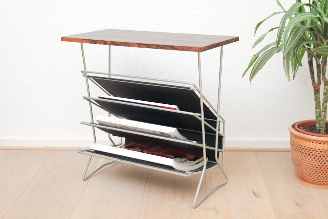 60s Vintage krantenbak / lectuurbak